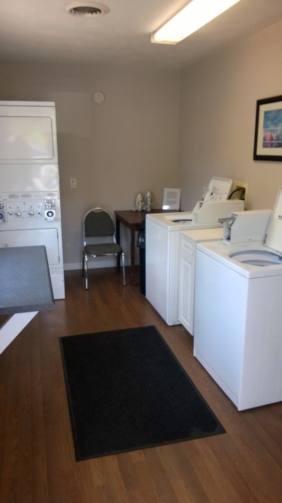 Affordable Suites Charlottesville Eksteriør billede