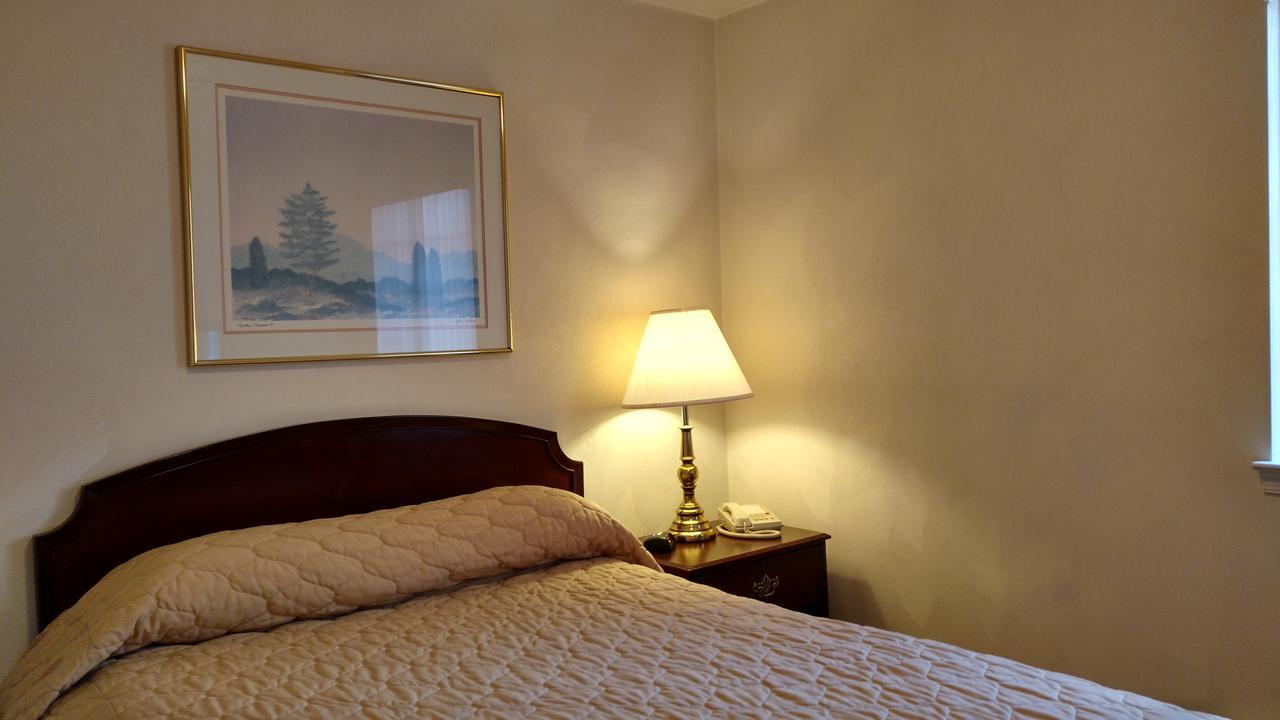 Affordable Suites Charlottesville Eksteriør billede